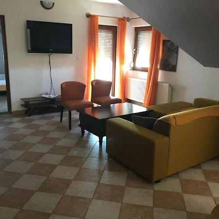 Marta Apartman 巴拉顿诺尔马迪 外观 照片